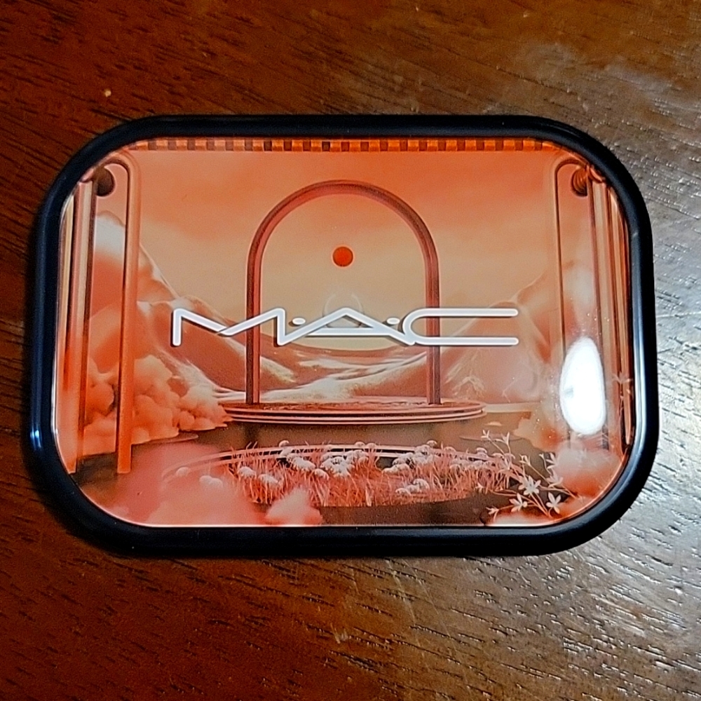 MAC Connect in Color